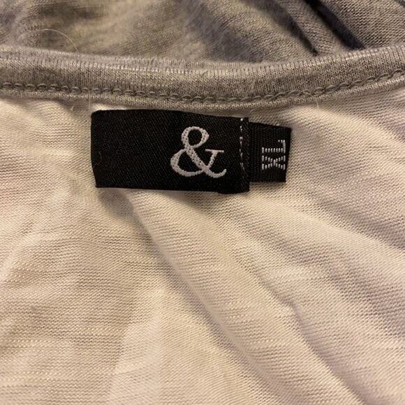 Ampersand Avenue Top Tunic Womens XL Gray Floral Crew Stretch Cottage - Picture 9 of 11